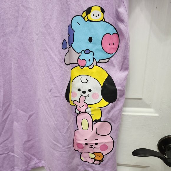 NWT BT21 Line Friends Light Purple Women’s Short Sleeve T-Shirt - Picture 4 of 9